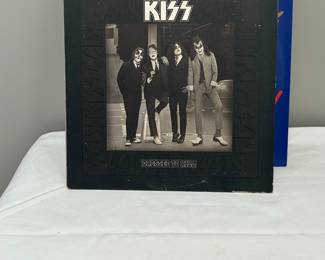 KISS Dressed to Kill 1975 Vinyl Record LP Casablanca NBLP 7016