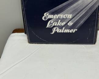 Emerson, Lake & Palmer - Welcome Back, My Friends, to the Show That Never Ends... Ladies and Gentlemen