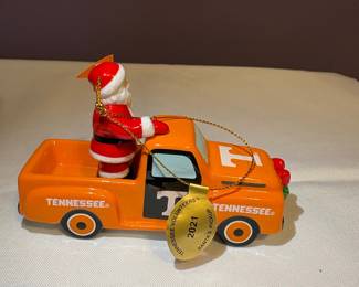 Tennessee Volunteers Santa's Pickup Christmas Ornament 2021