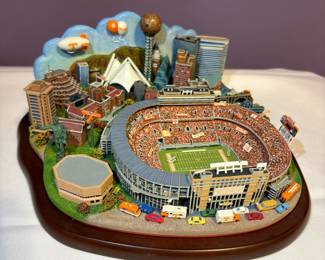 Danbury Mint Tennessee Volunteers "Tennessee Game Day" Stadium Diorama