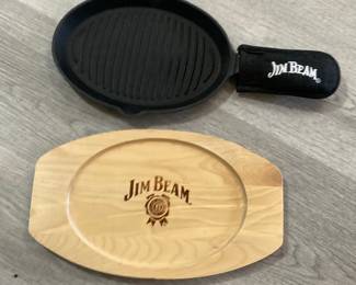 Jim Beam Cast Iron Fajita Skillet Set with Wooden Platter