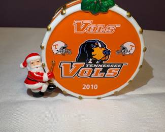 Danbury Mint University of Tennessee Vols Santa Drum Christmas Ornament 2010