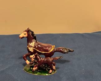 Enamel Hinged Trinket Box - Mother Horse and Foal with Crystals