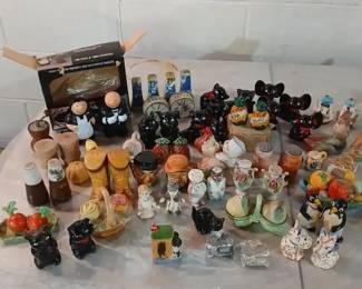 Vintage Japan Salt and Pepper Shakers