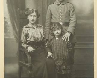 WWI Era Family Portrait, Gebr. Strauss Munich