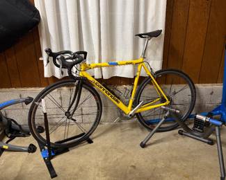 Cannondale road bike