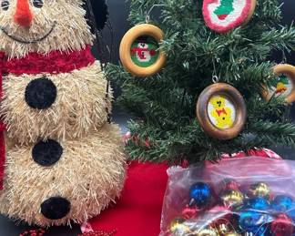 Christmas Lot Lighted Snowman And Tree W Accessories