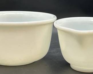 Lot Of 2 Hamilton Beach White Milk Glass Mixing Bowls