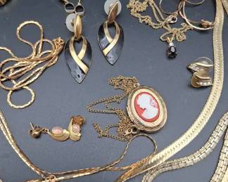 Vintage Gold Look Jewelry
