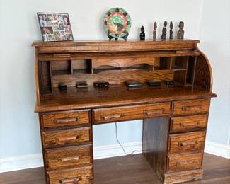Antique roll top desk