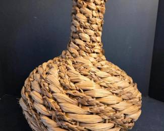 244 handwovenwickerdecorativevase