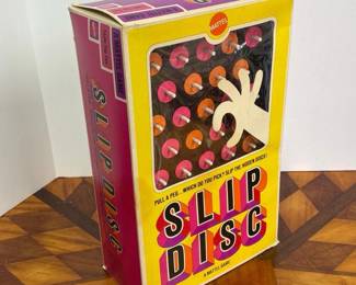 174 vintage1969mattelslipdisctabletopg