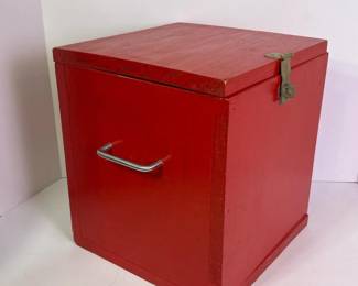 302 redwoodenstorageboxwithmetalhandle