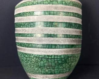 061 greencrackleglazeceramicwallplanter