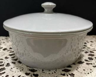 381 anchorhockingcasseroledishwithlid