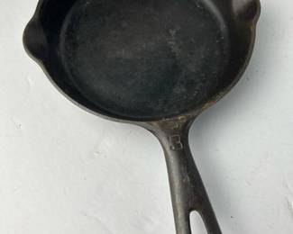 029 griswoldsmallno3castironskilletvi
