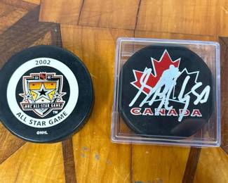 236 sidneycrosbysignedteamcanadahockey