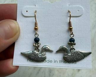 083 handmadenancyneillloondangleearring