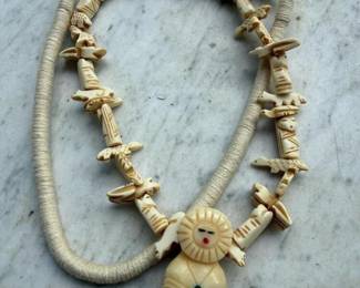 082 inuitstylehandcarvednecklace