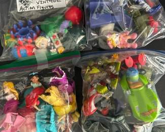 364 mixedlotofsmalltoyfigures