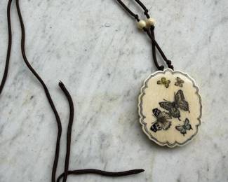 081 handcarvedpendantnecklacedoubleside
