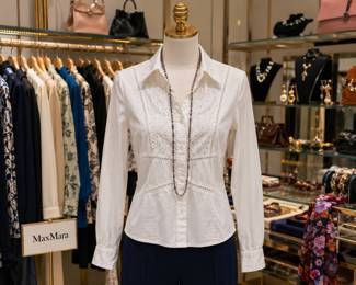 Max mara white shirt with embroidery and rhinestones size L