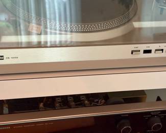 Dual vintage turntable / Pioneer receiver SX-770
