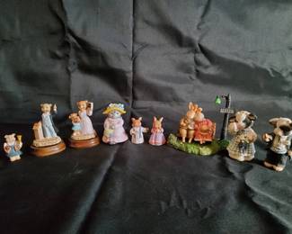 9 Vintage Animal Figurines Enesco, Holly Pond Hill More