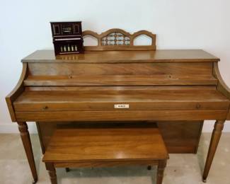 Hinze Walnut Console Piano Holiday Player Music Box