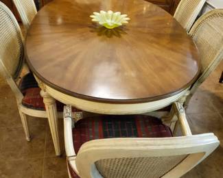 Oval Wood Dining Set Table with 6 Plaid Chairs