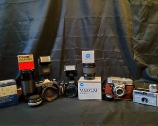 Vintage Digital Camera Collection Kodak, Minolta, Canon Accessories