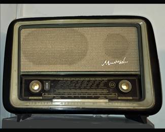 Vintage Italian GE Musical Luxe Tube Radio