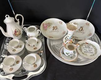 Tea Pot Serving Set and Silver like Trays