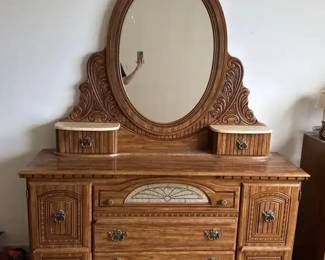 Vanity Dresser with Drawers