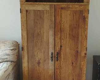 Computer Hutch