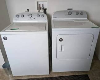 Whirlpool Electric Washer and Dryer Set