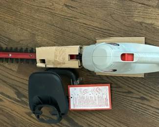 Craftsman 20 Comfort Action Electric Hedge Trimmer