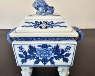 Lot #115 - Antique Japanese Sometsuke-Koro Blue & White Ceramic Censer with Foo Dog Lid and Ornate Footed Legs