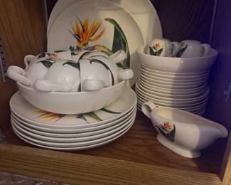 Bird of Paradise dinner set