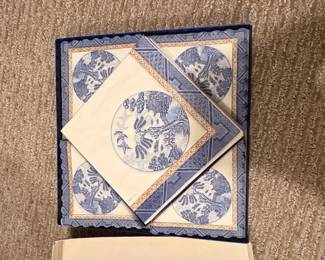 Blue Willow Pattern Paper Cocktail Napkins
