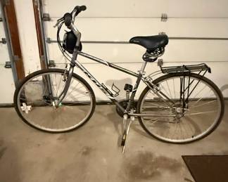 KHS Brentwood Hybrid Bicycle
