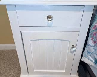 White Cottage Style Nightstand with Floral Accents and Crystal Knobs