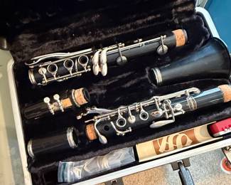 Selmer Bundy Resonite Clarinet