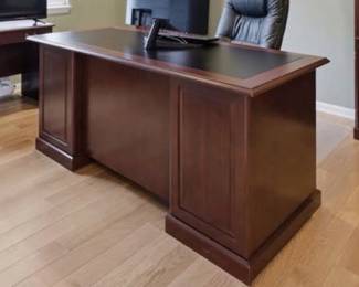 Traditional Wooden Executive Desk with Leather Inlay by Sauder