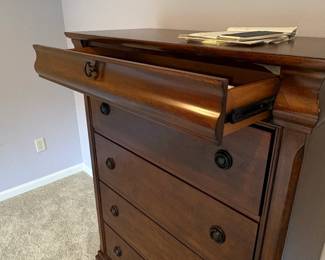 Liberty Furniture Industries BR Rhett Chest second image