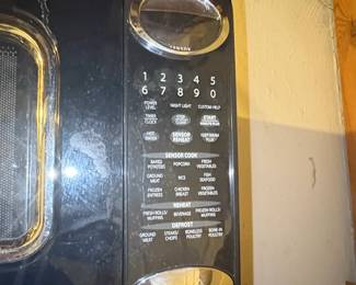 Sharp Carousel Microwave Oven second image