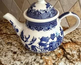 Churchill Willow Pattern Teapot