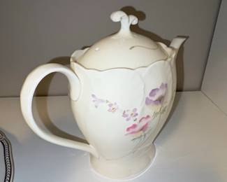 Mikasa Ivory Bone China Afternoon Tea Teapot second image