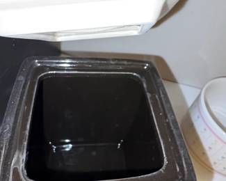 Cast Aluminum Roaster with Glass Lid