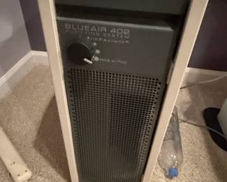 Blueair HEPASilent Air Purifier second image